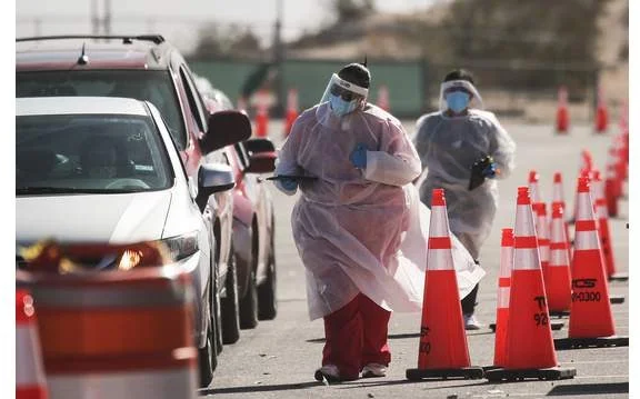 德克薩斯州周五報告有324例新冠病毒死亡,使該州死亡總人數超過4萬
