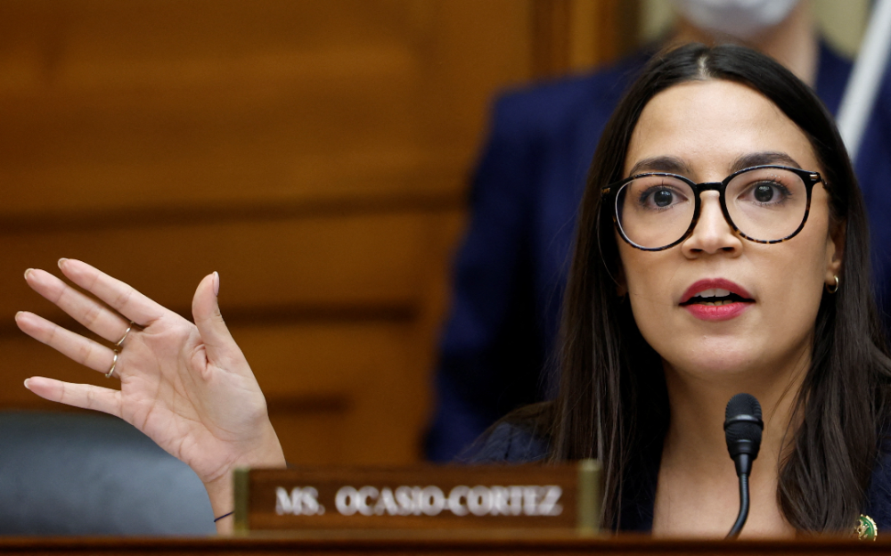 美民主党女议员欧加修-寇蒂兹 传备战2028总统大选