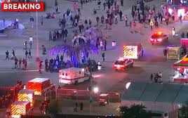 休斯顿NRG公园周末音乐节发现踩踏事件,8人死亡,数百人受伤