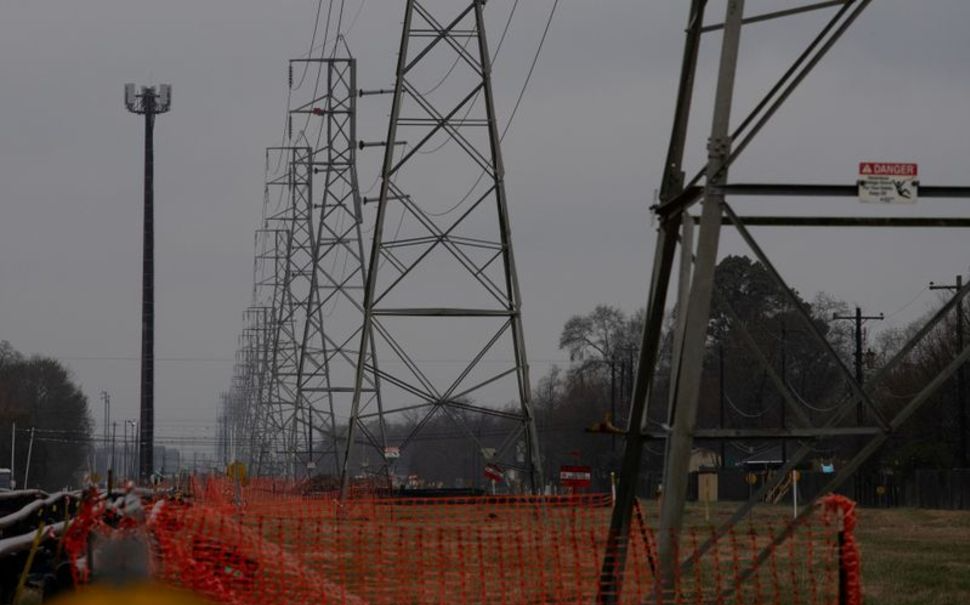 休斯頓全力搶救斷電!新規出爐:不得斷電超過12小時