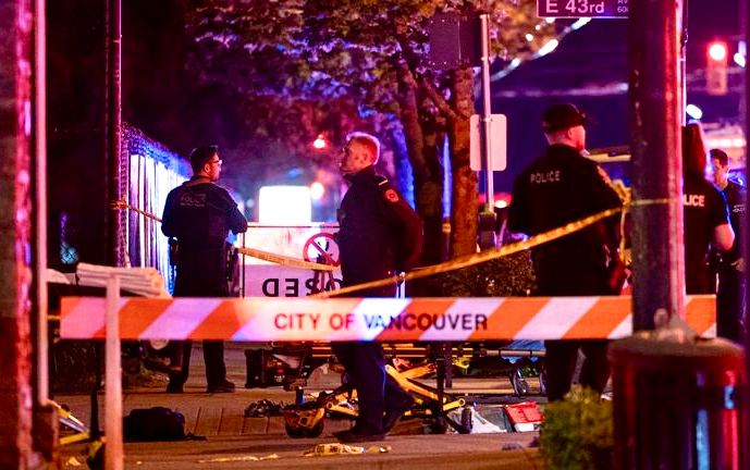 溫哥華街頭節慶突發慘劇:車輛沖撞人群致9死多傷,嫌疑人被捕