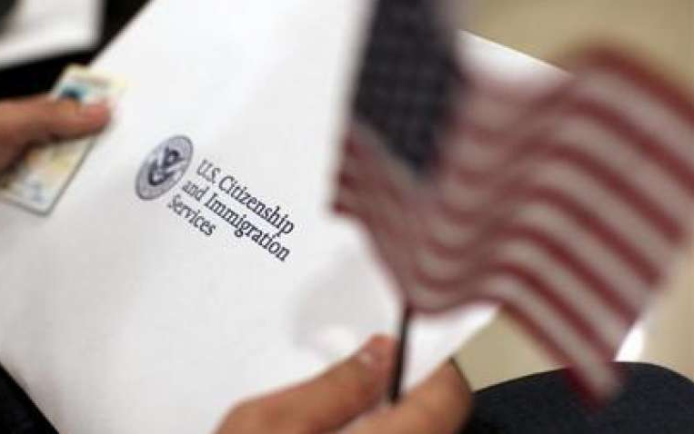 H1B 申請開跑,10元註冊、無痛填表,快和雇主商量去!