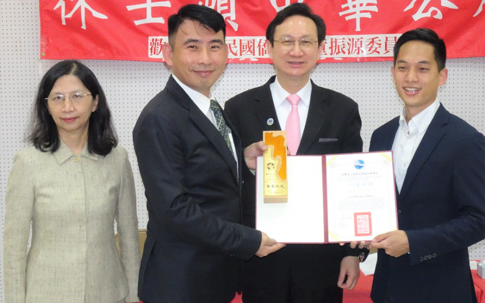 休士顿中华公所所属侨团代表共同 欢迎中华民国侨委会童振源委员长