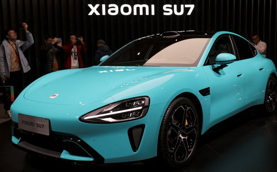小米SU7電動轎車訂單鎖定超7.5萬輛 6月交付目標超萬輛