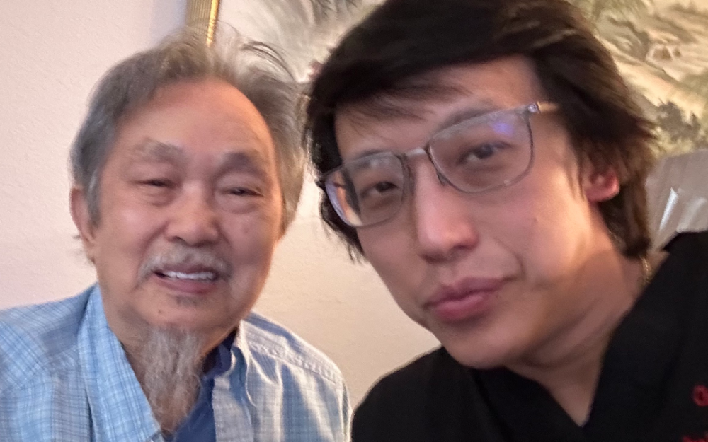 大天使植牙專科周啓誠醫生專欄2— 我的父親植牙記!他現在有了新的牙齒,好快樂!