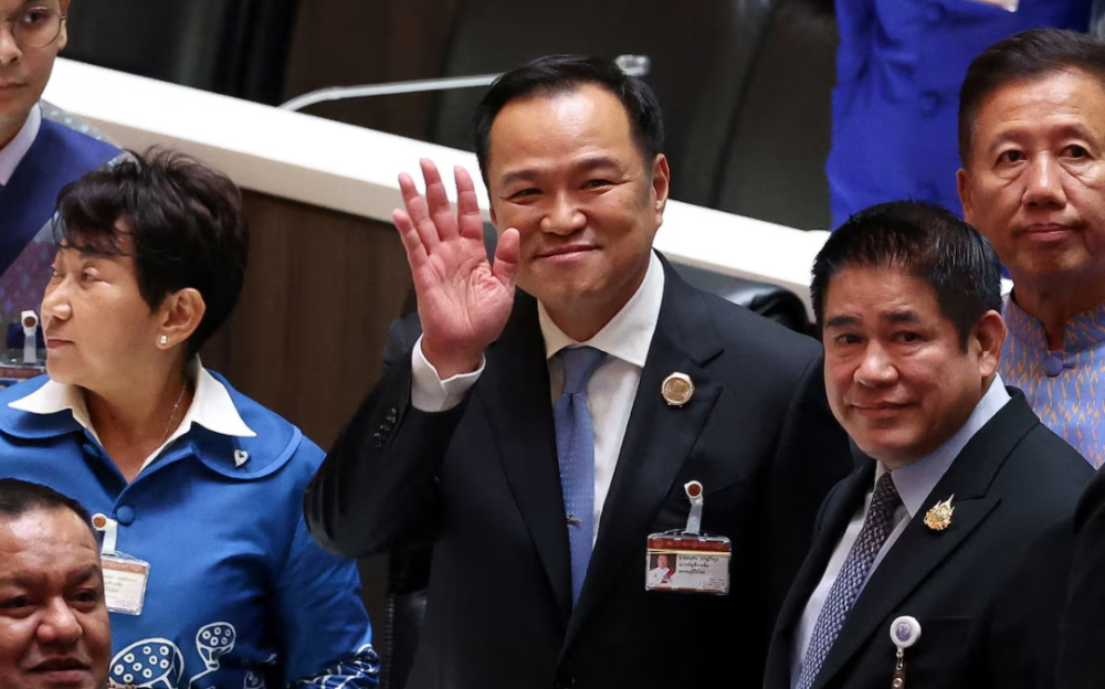 阿努廷·查恩维拉古当选泰国新任总理 执政党惨败后政局迎来转折