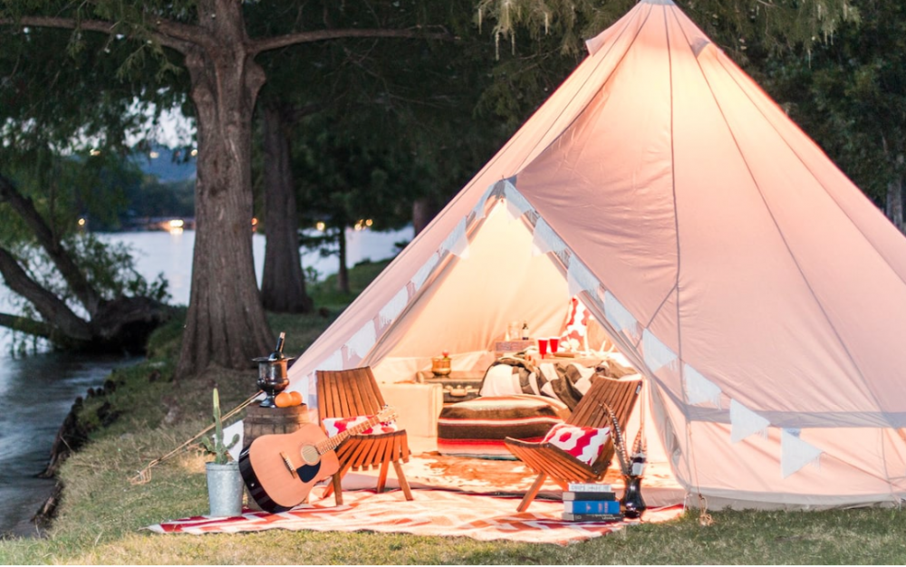 過節去哪玩?一起在德州體驗最火「豪華露營」Glamping!