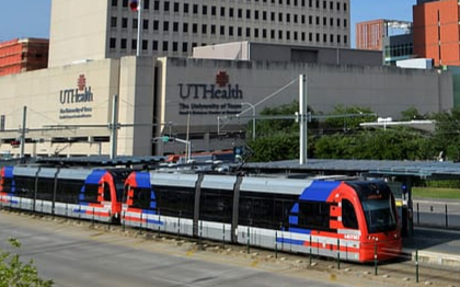 UTHealth 專家預測,休斯頓疫情有望於五月結束,但前提是...
