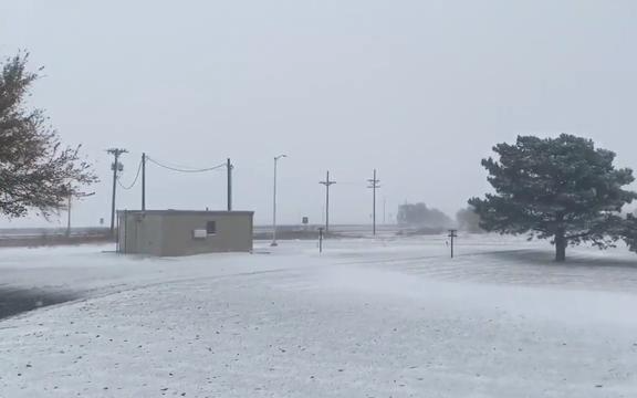 能源重鎮鬧笑話?為何德州電網無法抵禦暴風雪天氣、大規模斷電?