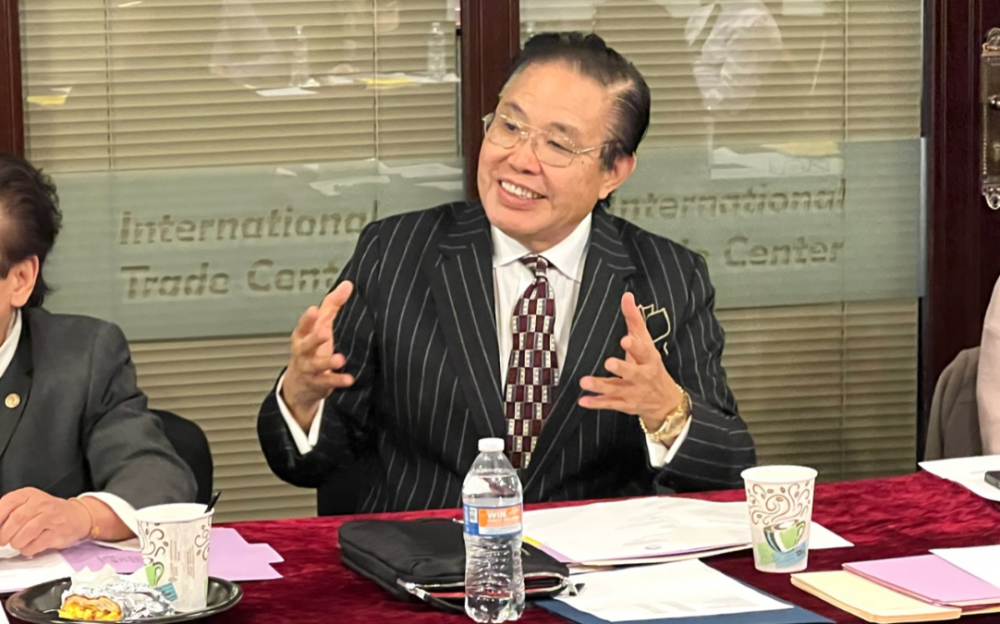 国际管理区会议 李蔚华区长向董事会提交未来基建蓝图